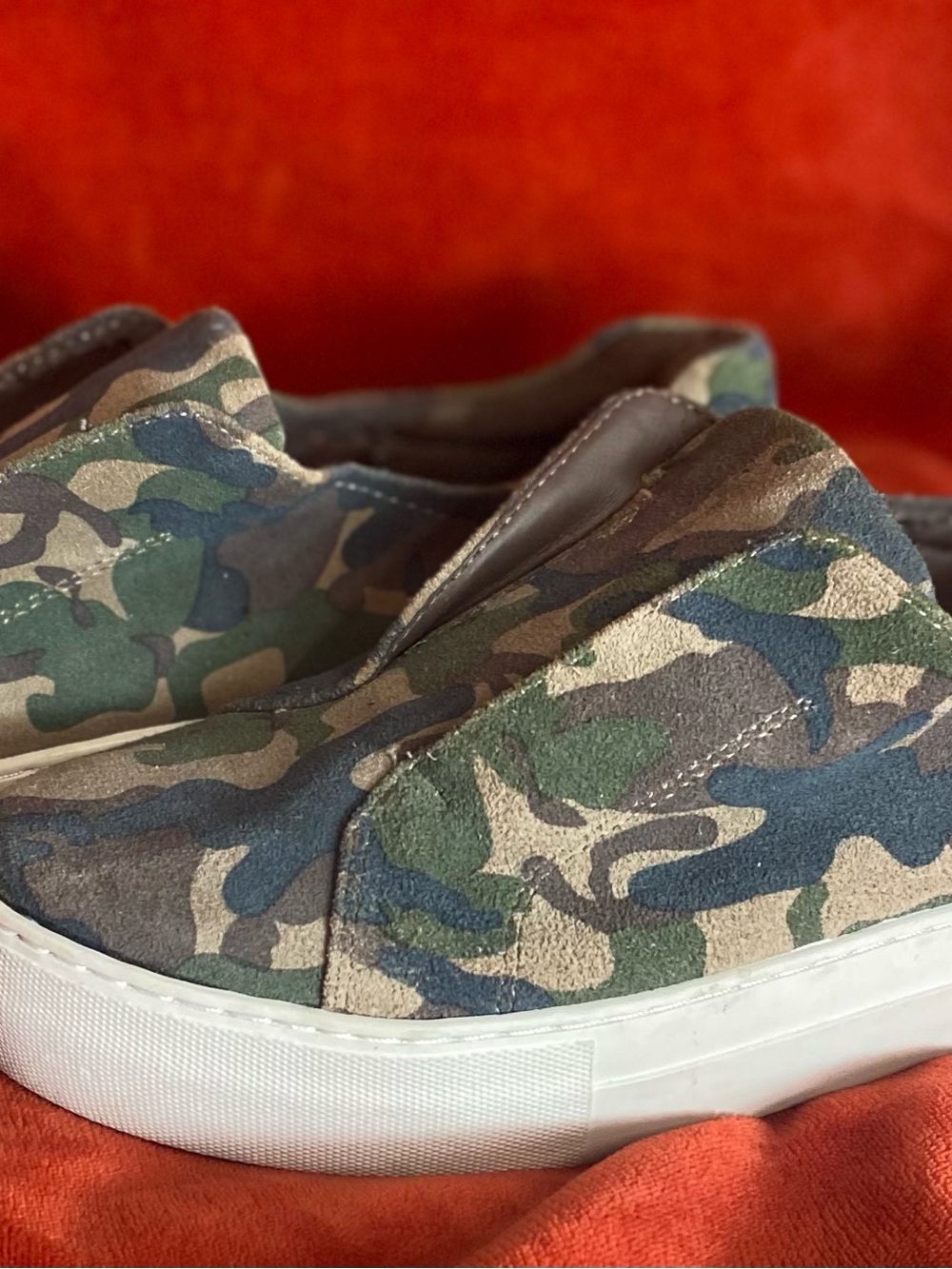 Camo Slip-On j/slides Sneakers in Green & Tan